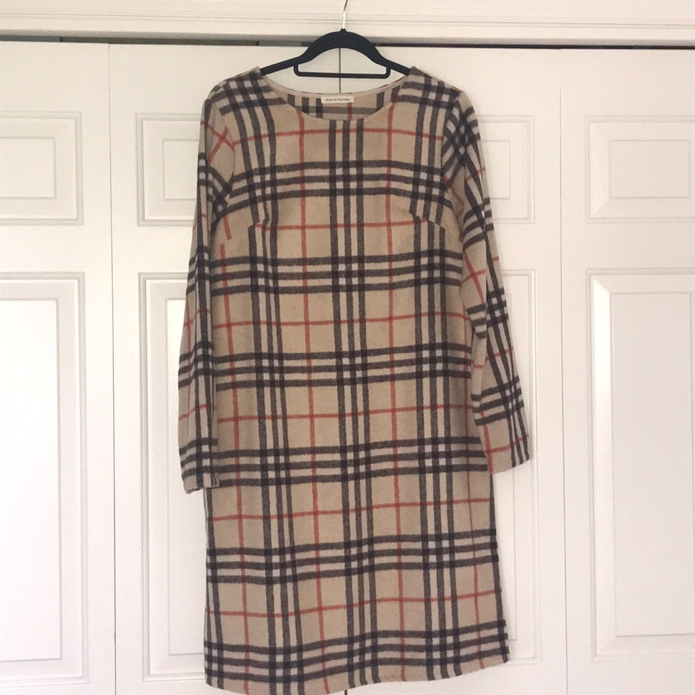 Never worn dress!!